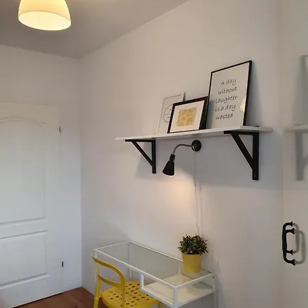Apartament Bretowska Brama Iv アパート