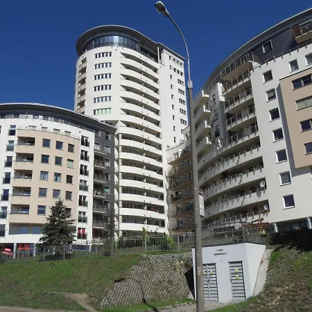 Apartament Bretowska Brama Iv アパート